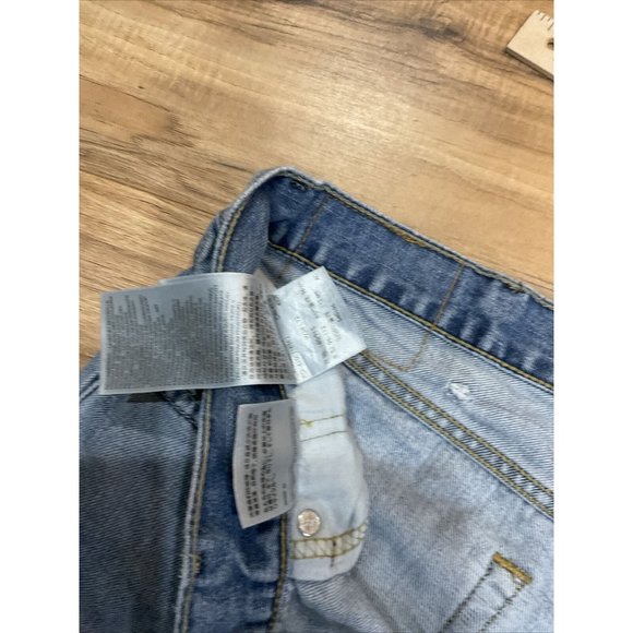 Vintage Levi’s 505 Jeans Mens 38 x 32 Made in USA Light Wash 90s Small Hole Left - Picture 7 of 16